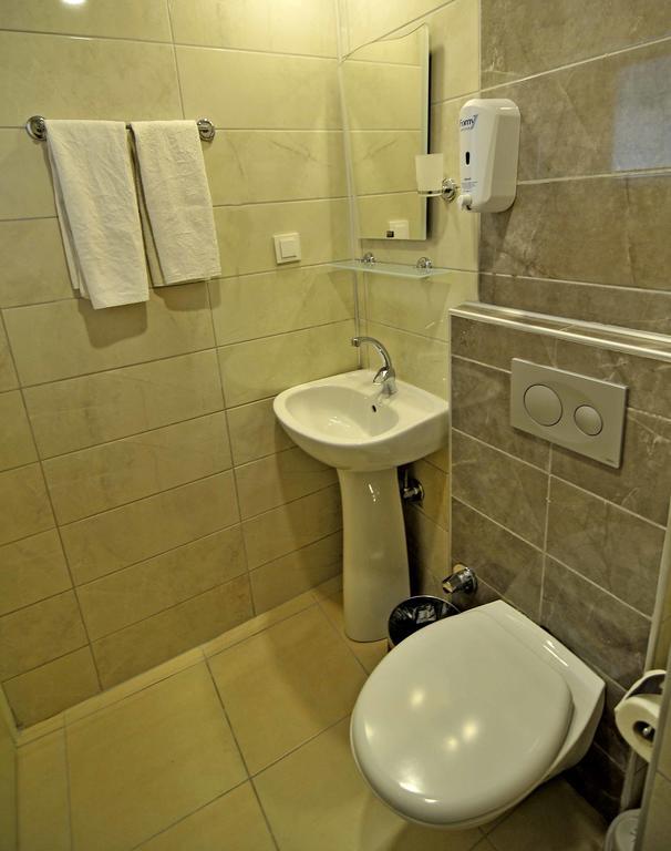 Sun Kiss Hotel Сиде Екстериор снимка